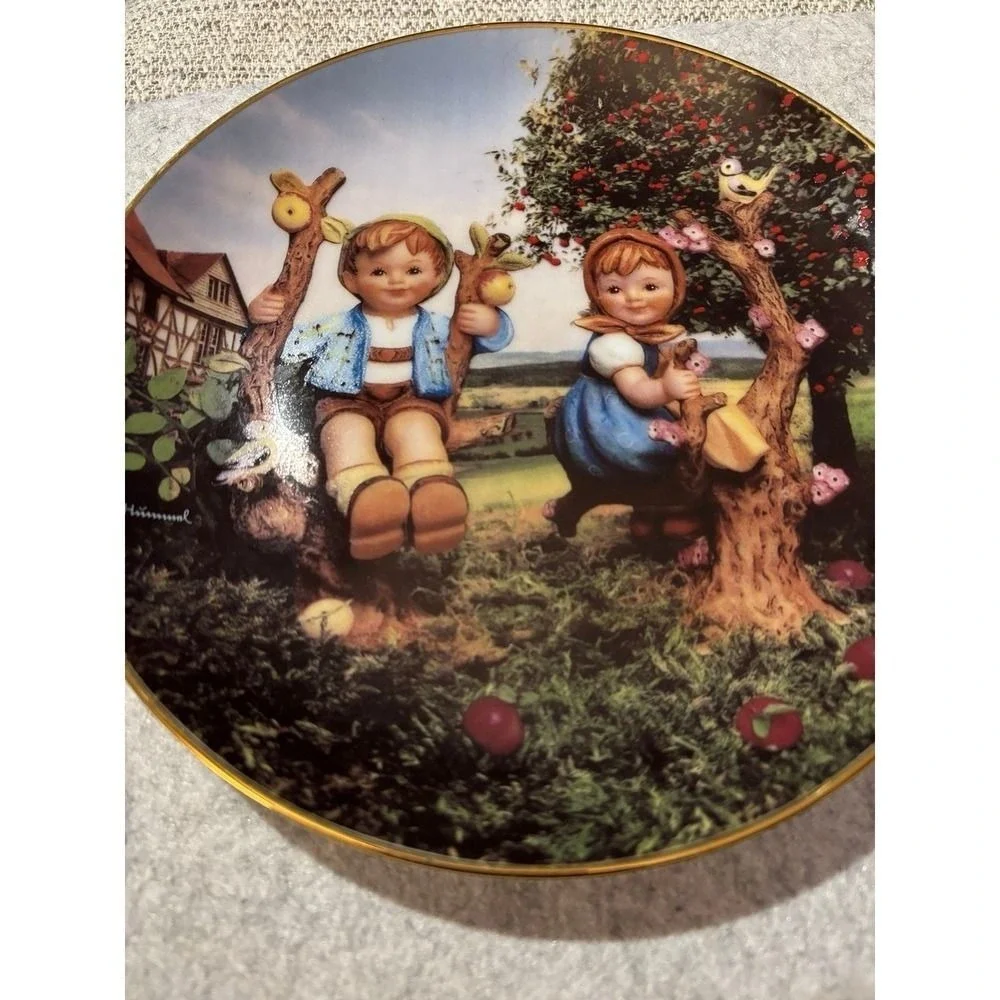 Plate Danbury Mint Apple Tree Boy and Girl